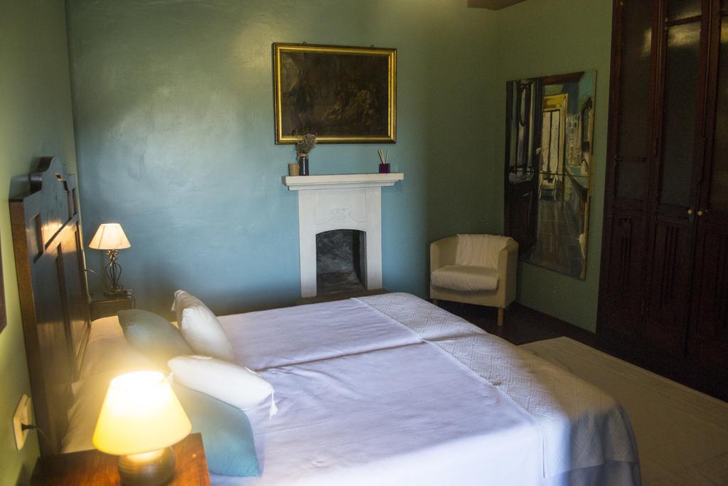 Pazo Larache Guest House Santa Cristina De Cobres Bagian luar foto